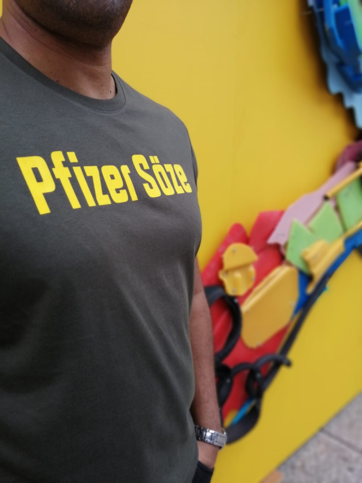 TEE-SHIRT PFIZER SOZE